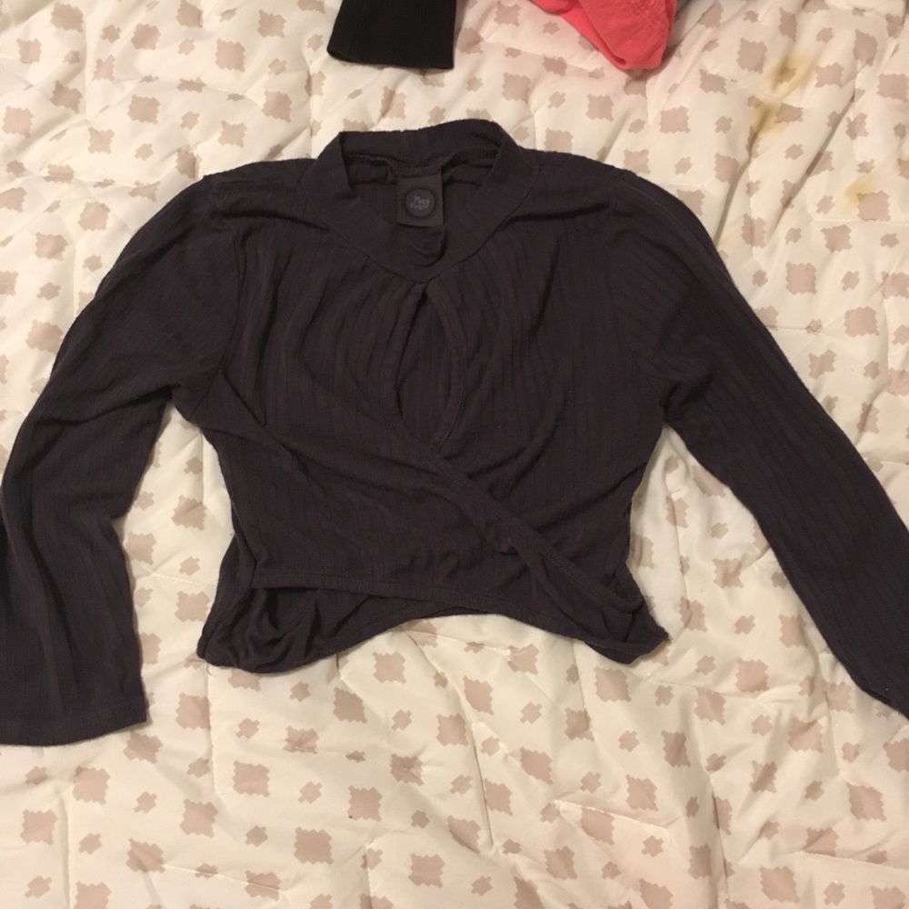 Navy blue long sleeve crop top cutout keyhole